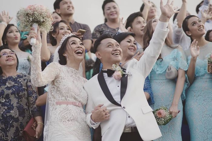 Pasangan Kezia Warouw dan Christian Rantepadang menikah pada Minggu, 2 September 2018. Foto: IG/keziawarouw.
