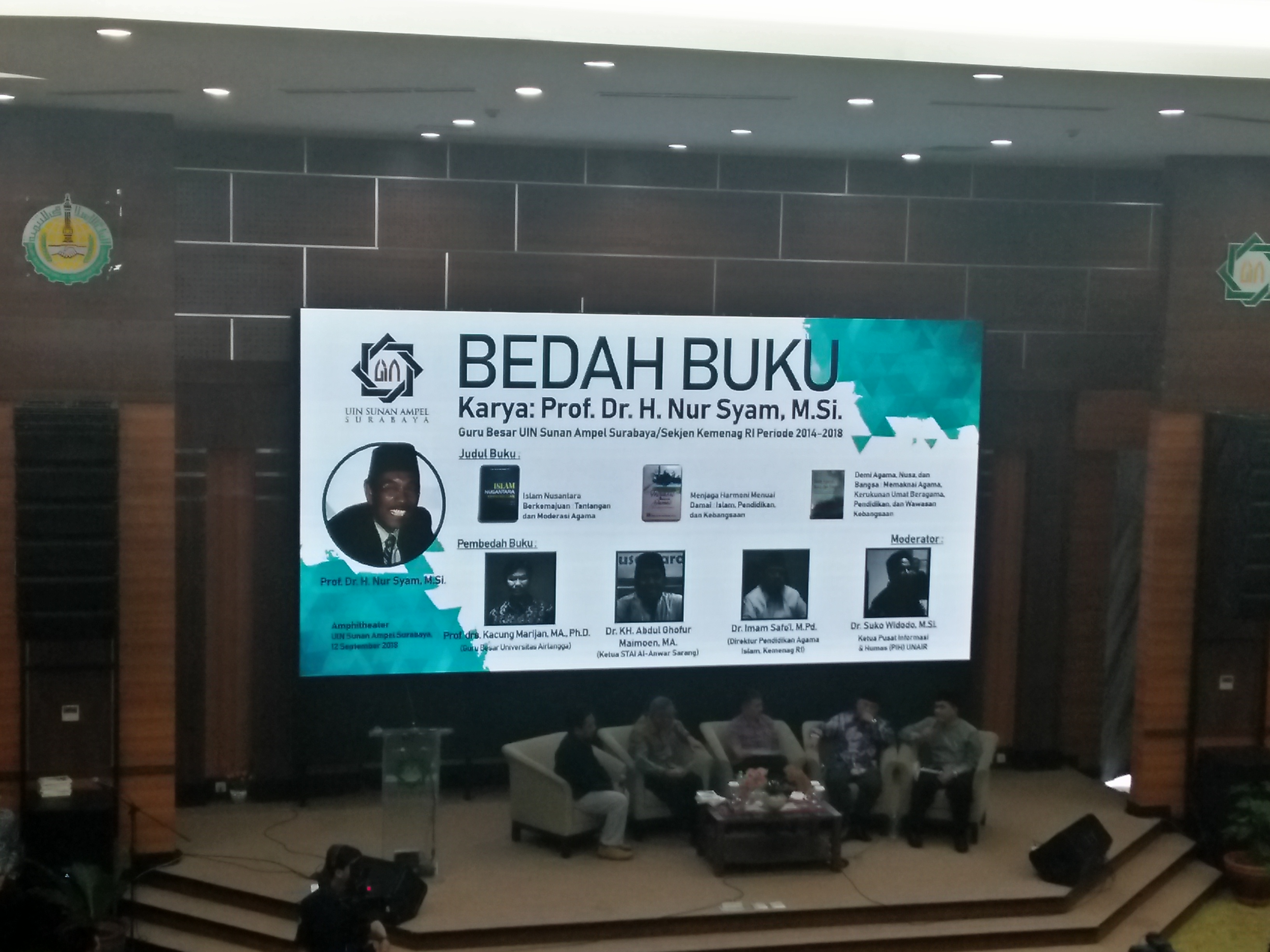 Acara bedah buku karya Nur Syam yang dihelat pada Rabu, 12 September 2018 di Ampitheater UIN Sunan Ampel Surabaya. Foto: Amanah/ngopibareng.id