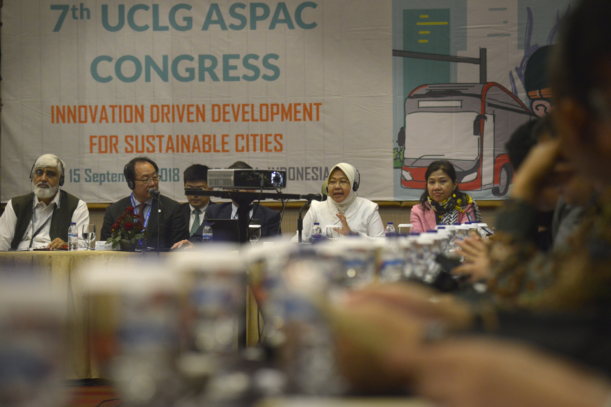 Risma saat berbicara di forum UCLG Aspac, di Surabaya, Rabu, 12 September 2018. (foto: Istimewa) 