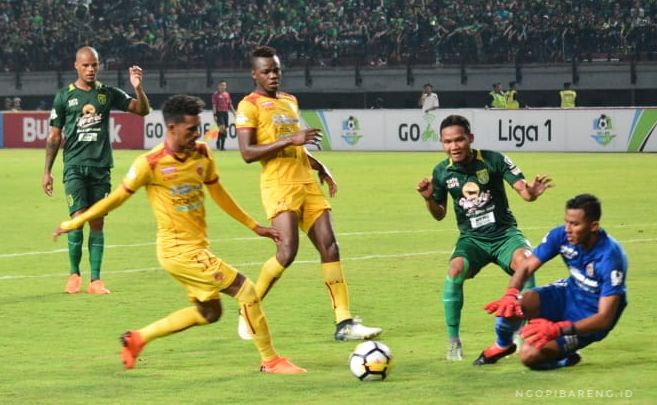 Persebaya vs Sriwijaya FC. (foto: Haris/ngopibareng)