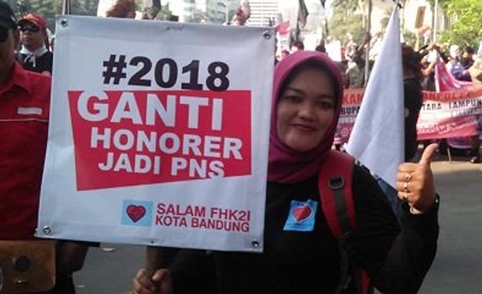 Ilustrasi demo pegawai honorer di Bandung. (Foto: Dok. Antara)