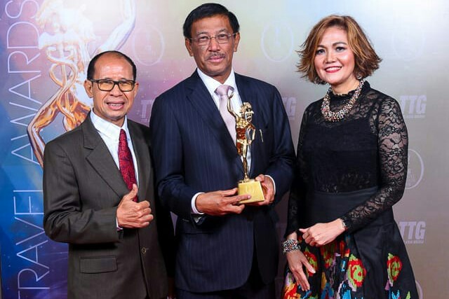 Penghargaan untuk Indonesia, sebagai lembaga Pemerintah di bidang pariwisata terbaik di Asia. foto:kemenpar