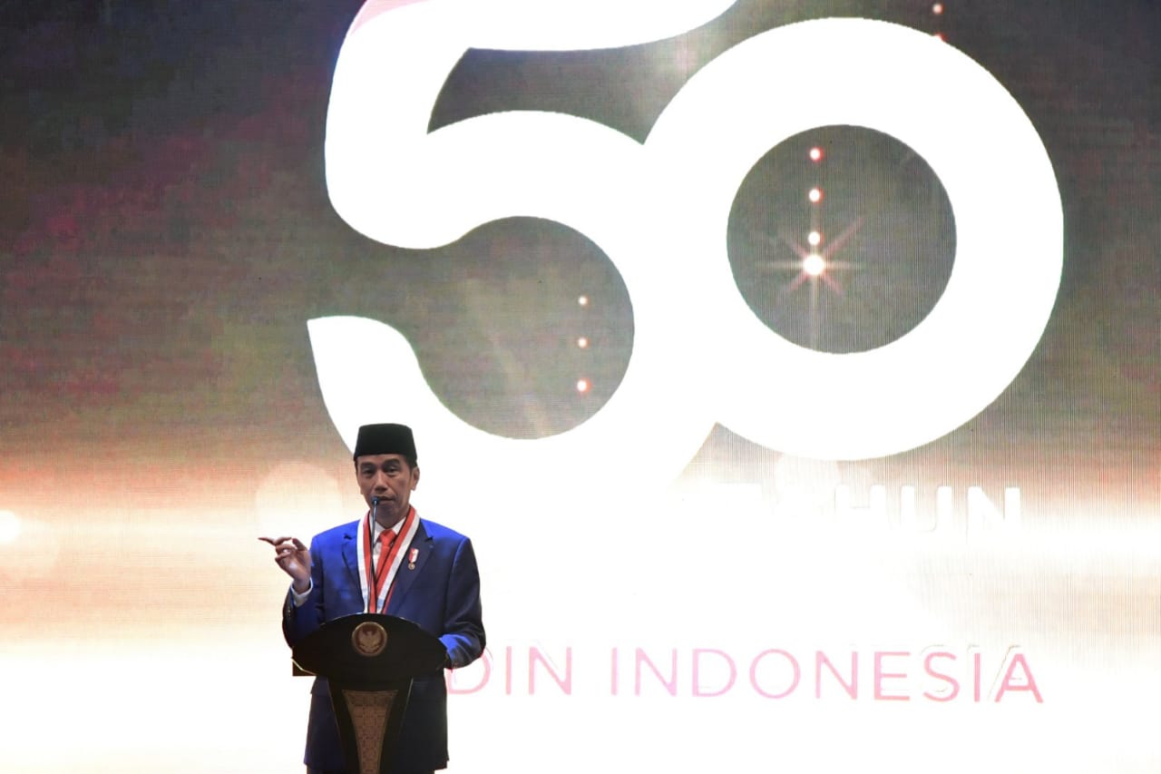 Presiden Joko Widodo saat memberikan sambutan di acara peringatan hari ulang tahun ke-50 Kamar Dagang dan Industri (Kadin) Indonesia di Jakarta 24 September 2018. (Foto: Setpres)