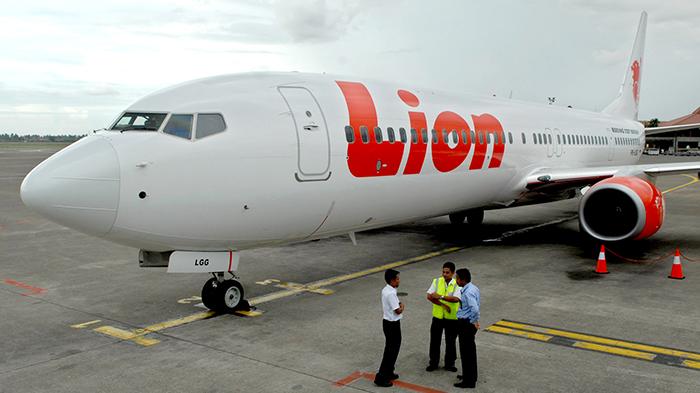 Maskapai Lion Grup terpaksa membatalkan penerbangan menuju dan dari Palu karena terdampak gempa, Jumat, 28 September 2018. (Foto: Lion Group)