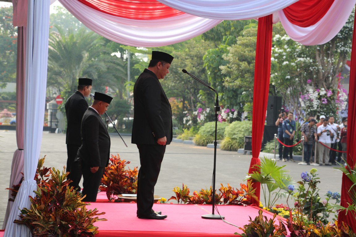 Wakil Wali Kota Surabaya Wisnu Sakti, saat menjadi inspektur upacara peringatan Hari Kesaktian Pancasila, dinTaman Surya, Balai Kota Surabaya, Senin, 1 Oktober 2018.
