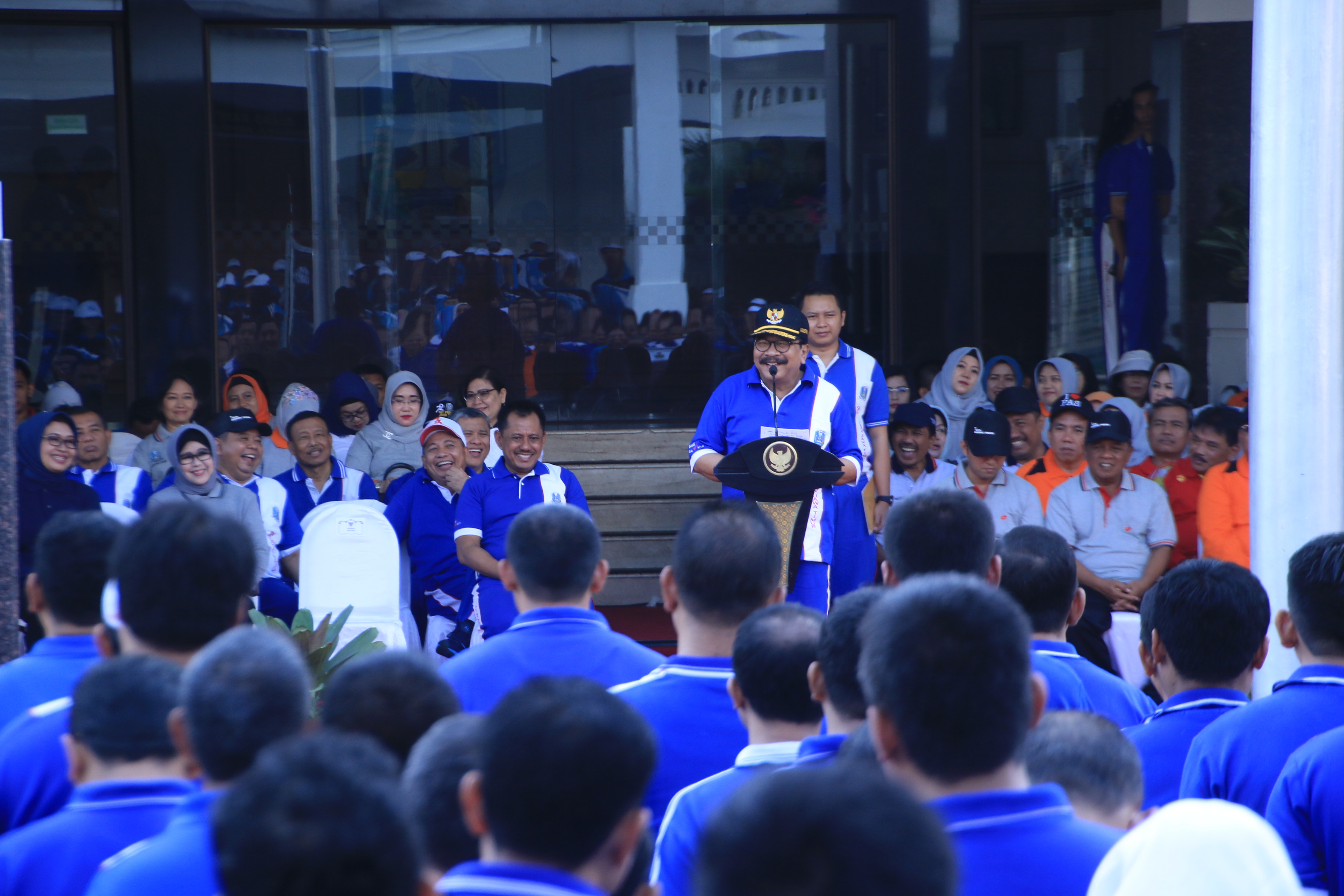 Pakde saat launching Hari Jadi ke-73 Jatim, di Halaman Kantor Gubernur Jatim, Jalan Pahlawan 110 Surabaya, Senin, 8 Oktober 2018, pagi.