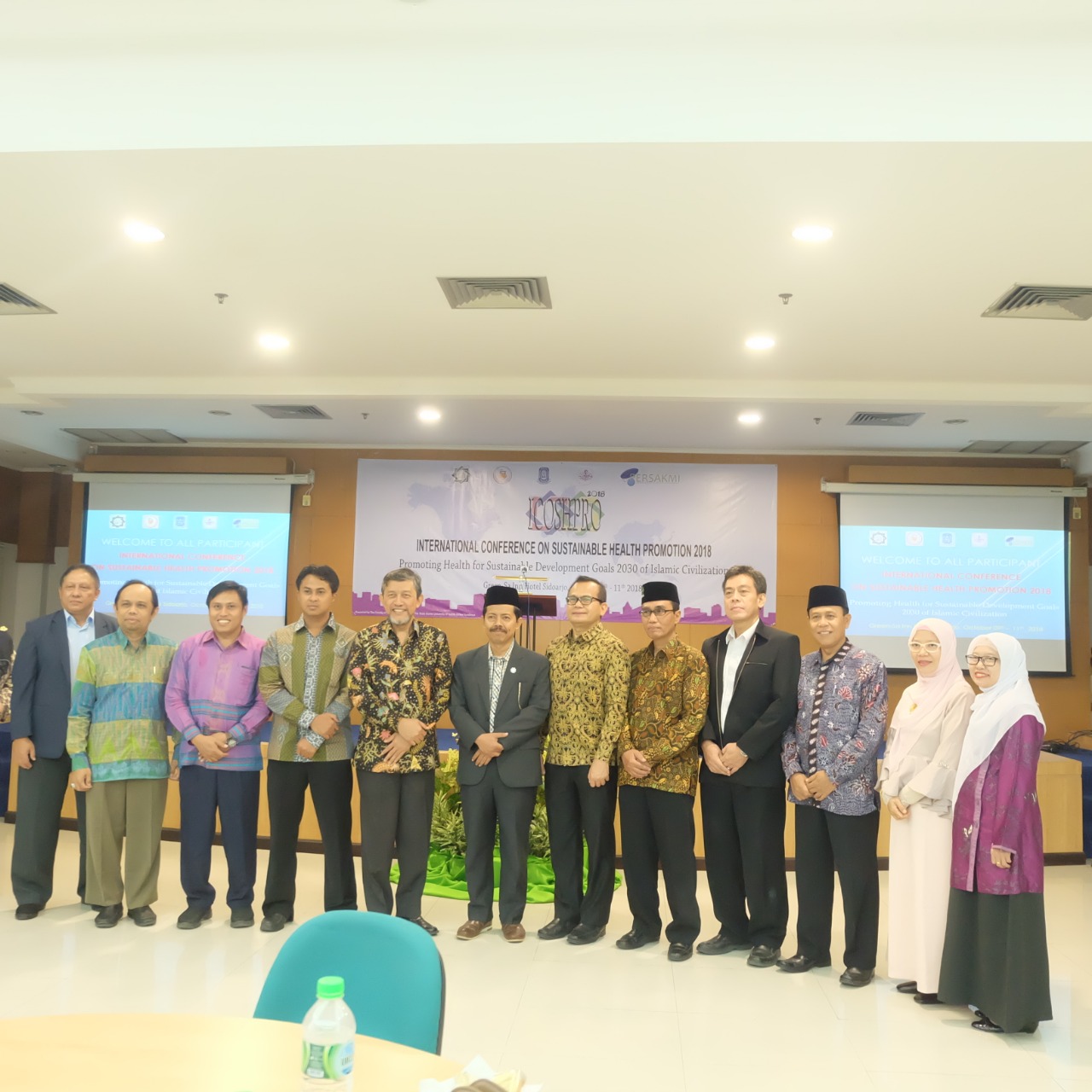 GLOBAL: Opening International Conference On Sustainable Health Promotion 2018 di GreenSA Inn Hotel, Juanda Surabaya. (uinsa for ngopibareng.id)