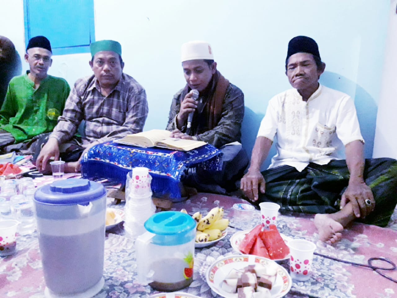 DAKWAH: Ustadz Ilham Zubair Nawawie, juru dakwah dari Wiyung Surabaya. (foto: izn for ngopibareng.id)