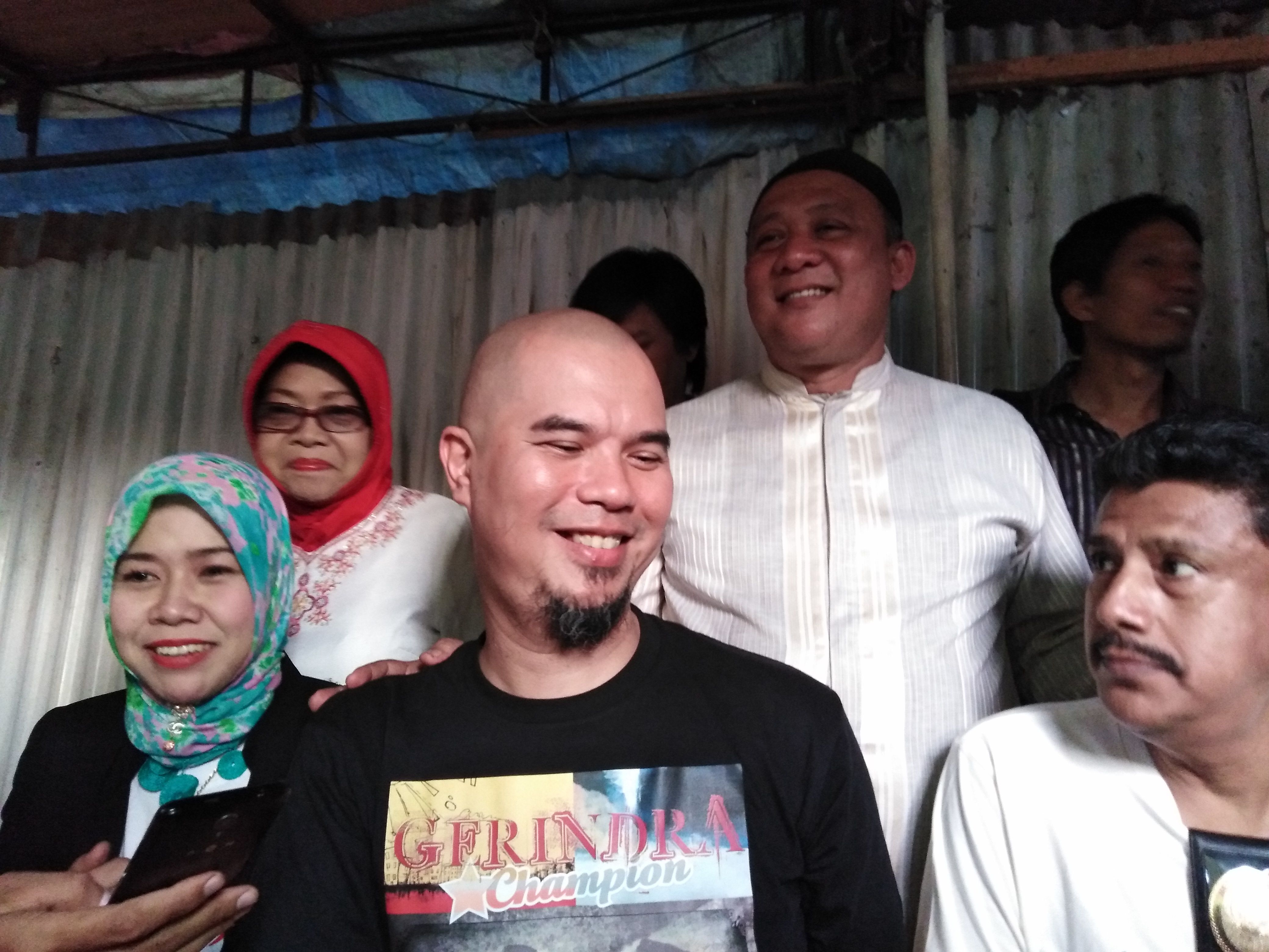 Pentolan gerakan #2019GantiPresiden Ahmad Dhani Prasetyo saat berada di Surabaya beberapa waktu lalu. (Foto: Farid/ngopibareng.id) 