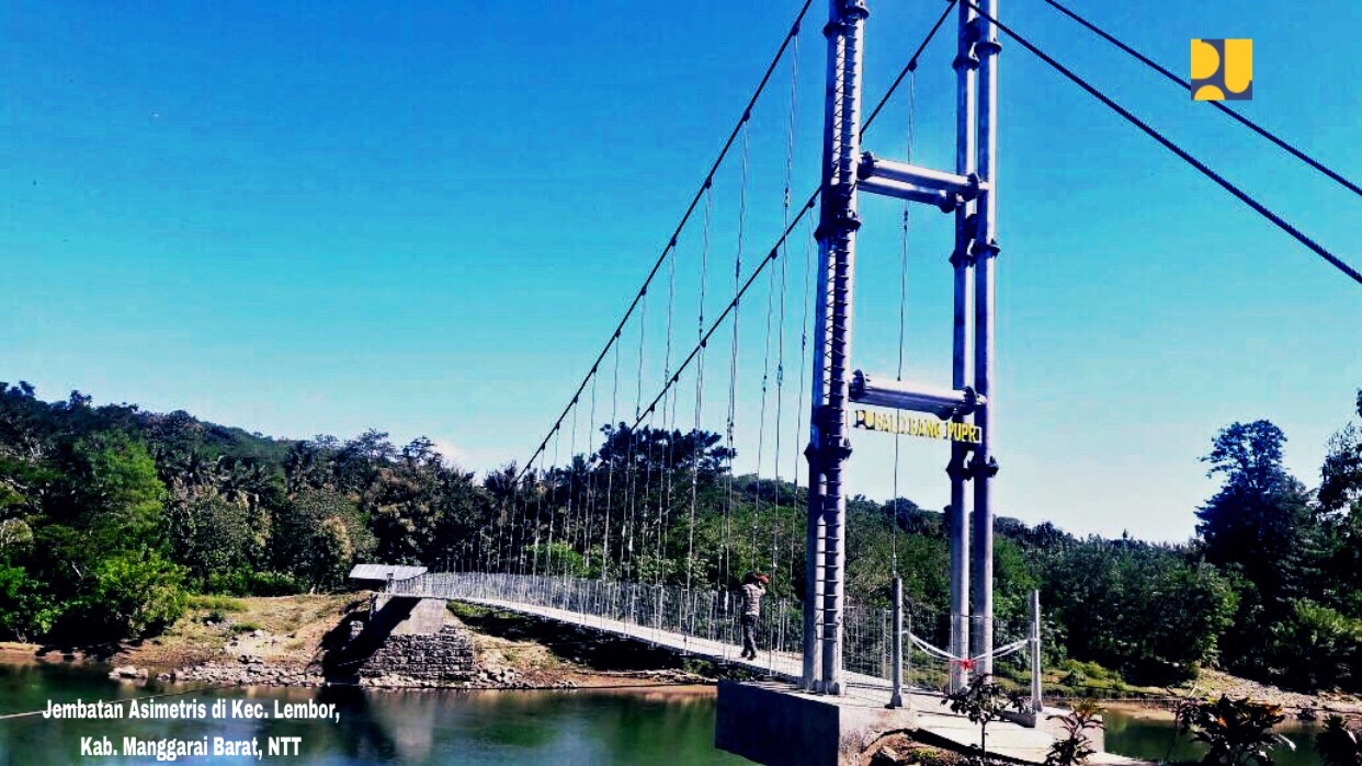 Jembatan Asimetris di Kecamatan Lembor, Kabupaten Manggarai Barat, NTT. Foto: Biro Komunikasi Publik Kementerian PUPR.