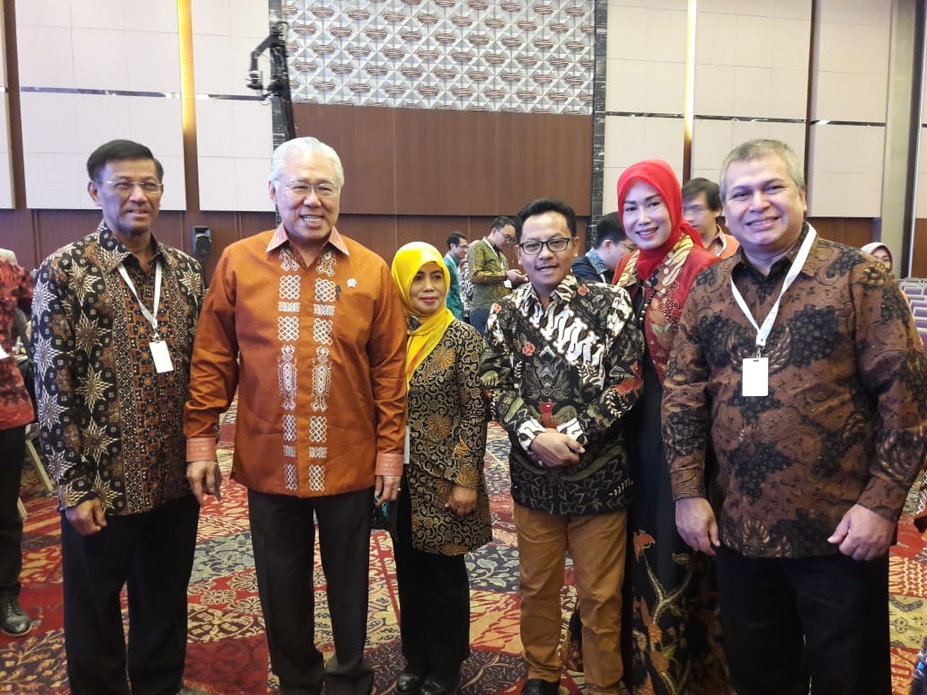 Wali Kota Malang, Sutiaji (tiga dari kanan) saat menghadiri Trade Expo Indonesia (TEI). (Foto: Pemkot Malang)