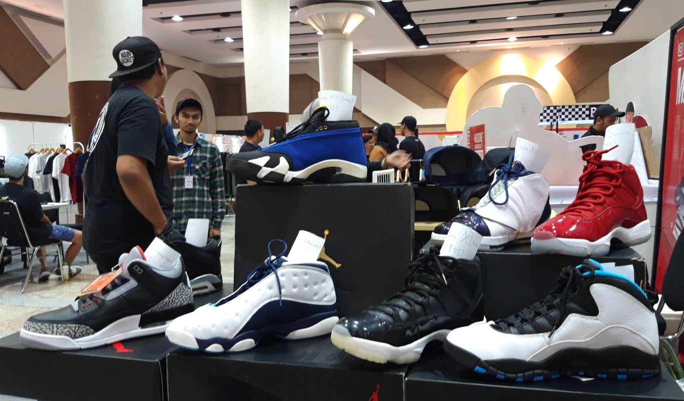 acara Sneakers Exhibition di Tunjungan Plaza, Surabaya. (Foto: Haris/ngopibareng.id)