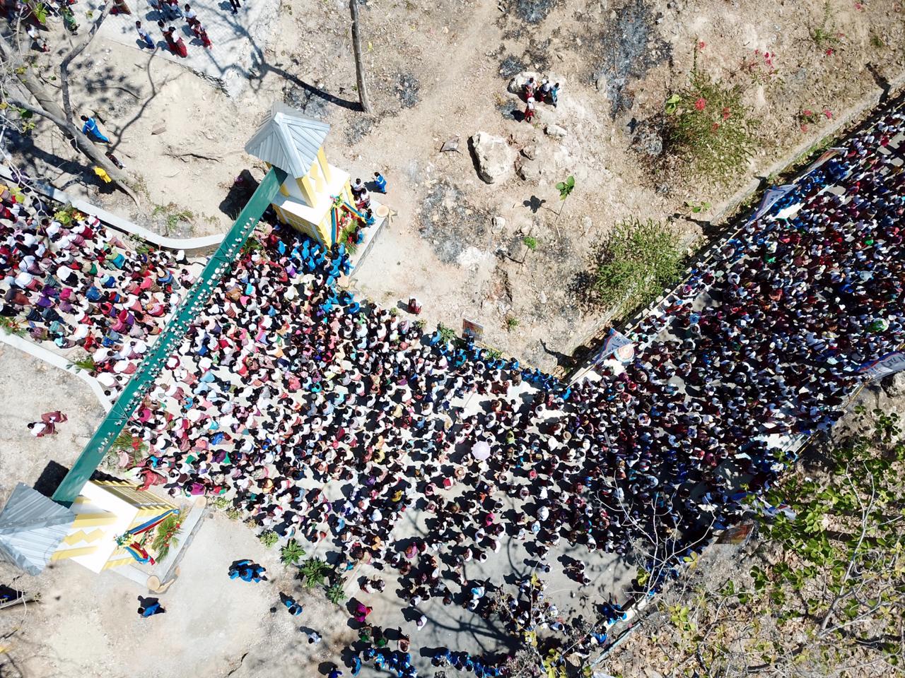 Ribuan orang itu, termasuk dari Timor Leste, menuju Malaka untuk melakukan ritual bersama. foto:kemenpar