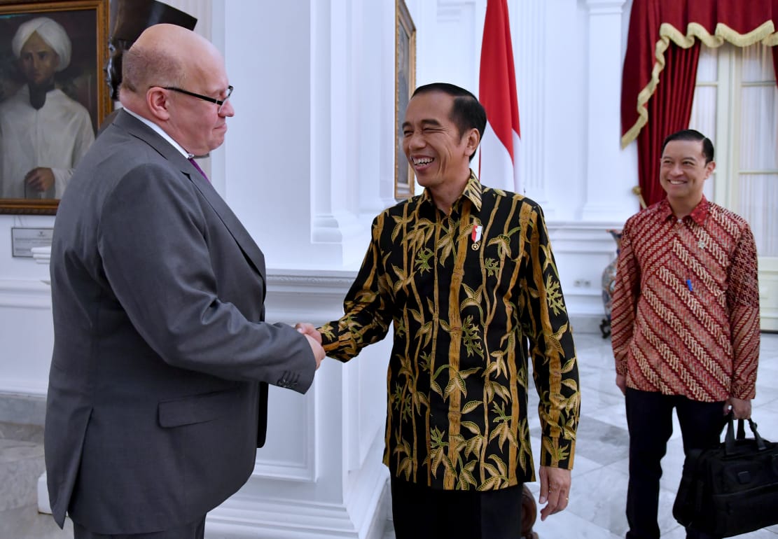 Presiden Joko Widodo menerima kunjungan Menteri Ekonomi dan Energi Jerman, Peter Altmaier, di Istana Merdeka, Jakarta, Kamis, 1 November 2018. (Foto: Biro Setpers Presiden)