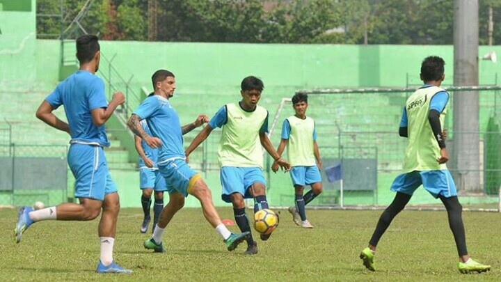 Arema FC berlatih jelang laga lawan Perseru Serui. (Foto: Arema FC)