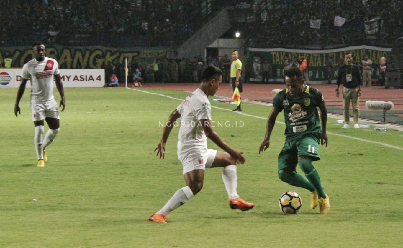 Persebaya vs PSM Makassar. (foto: Haris/ngopibareng)