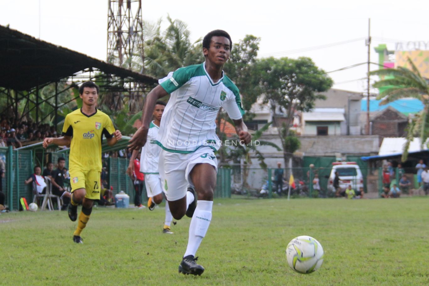 Flavio Cameron Sigah menjadi sorotan di tim Perebaya U16. (foto: Haris/ngopibareng)