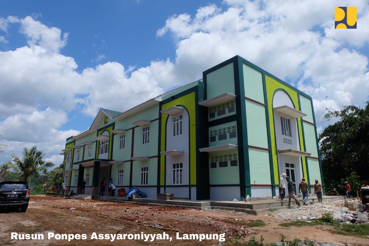 Rusun bagi santri di Ponpes Assyaroniyah di Lampung. (Foto: Biro Pers PUPR)