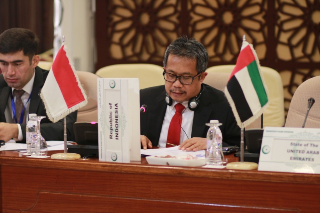 SIDANG: Mohamad Hery Saripudin, Konsul Jenderal RI Jeddah pada sidang OKI. (Foto: nu for ngopibareng.id)