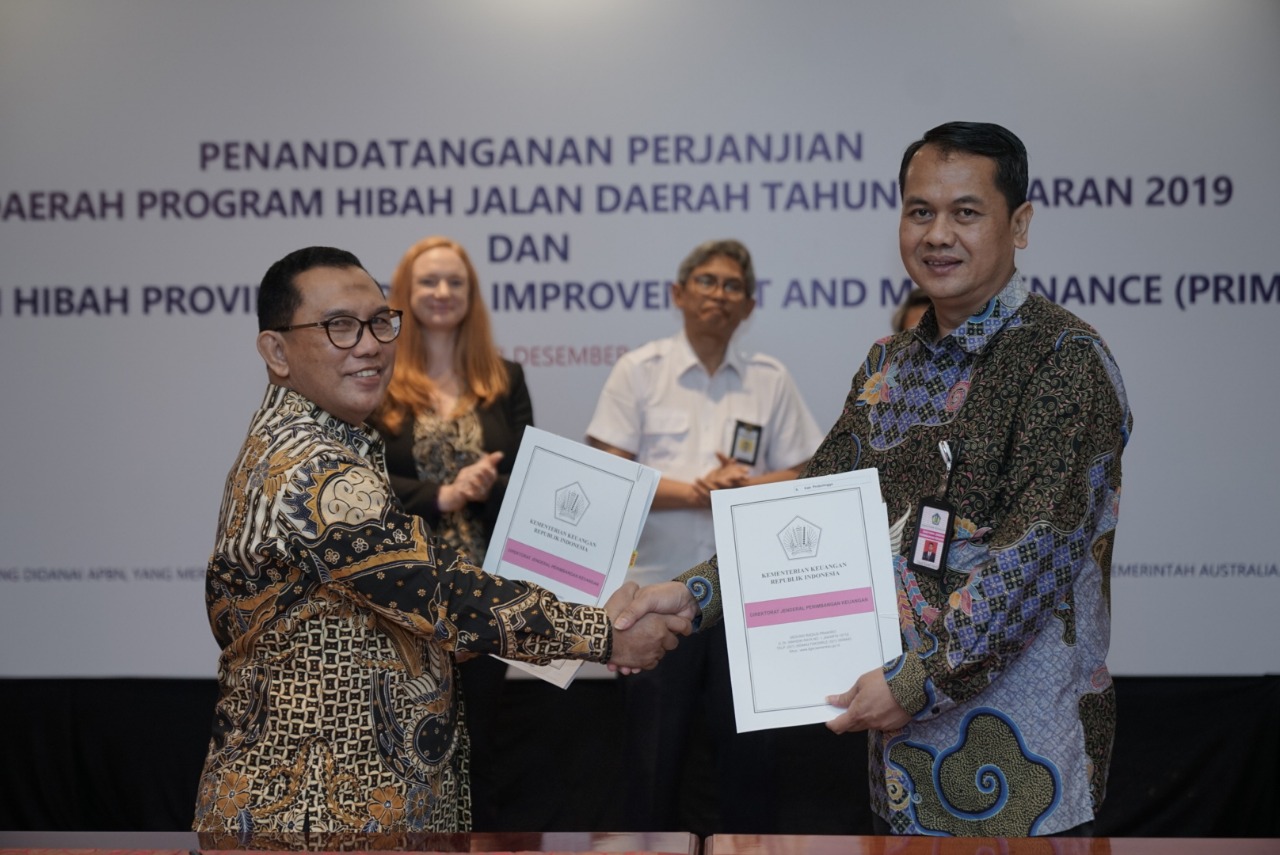 DILUNCURKAN: Perjanjian kerjasama antara Pemerintah Pusat dan Pemerintah Daerah penerima hibah dilakukan di Jakarta. (Foto: pupr for ngopibareng.id) 