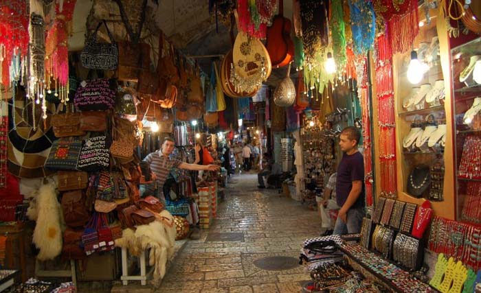 Pasar tradisional yang sudah ratusan tahun milik warga Arab di Jerusalem Timur. (Foto:Dok.AFP)