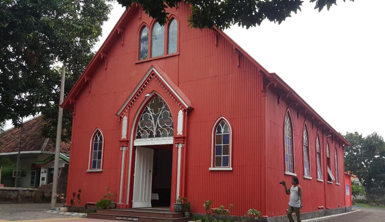 GPIB Immanuel atau popular dengan sebutan Gereja Merah di Jalan Suroyo, Kota Probolinggo. (Foto: Ikhsan/ngopibareng.id)