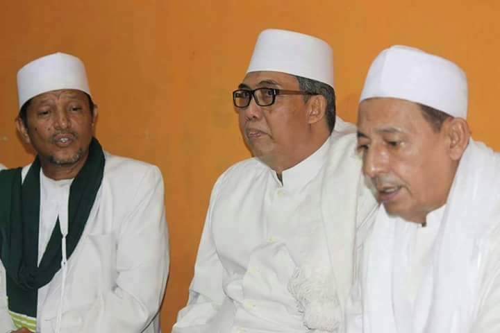 ULAMA: KH Subhan Makmun bersama Habib Luthfi bin Yahya Pekalongan. (Foto: dok ngopibareng.id)