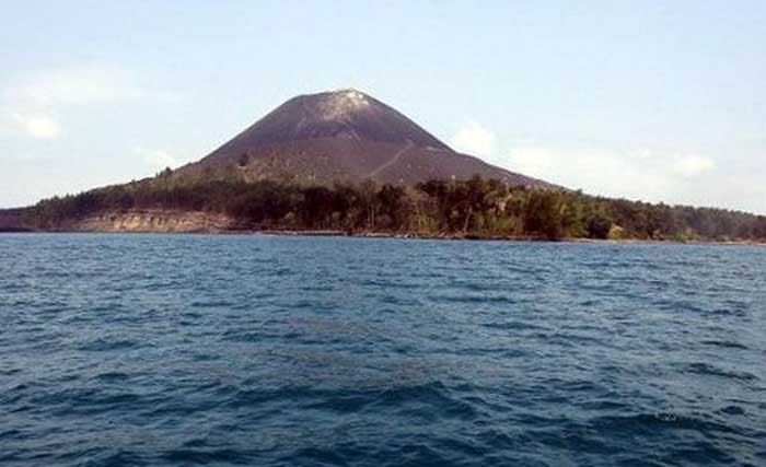 Gunung Anak Krakatau berhenti meletus, Minggu 30 Desember. (Foto:Antara)