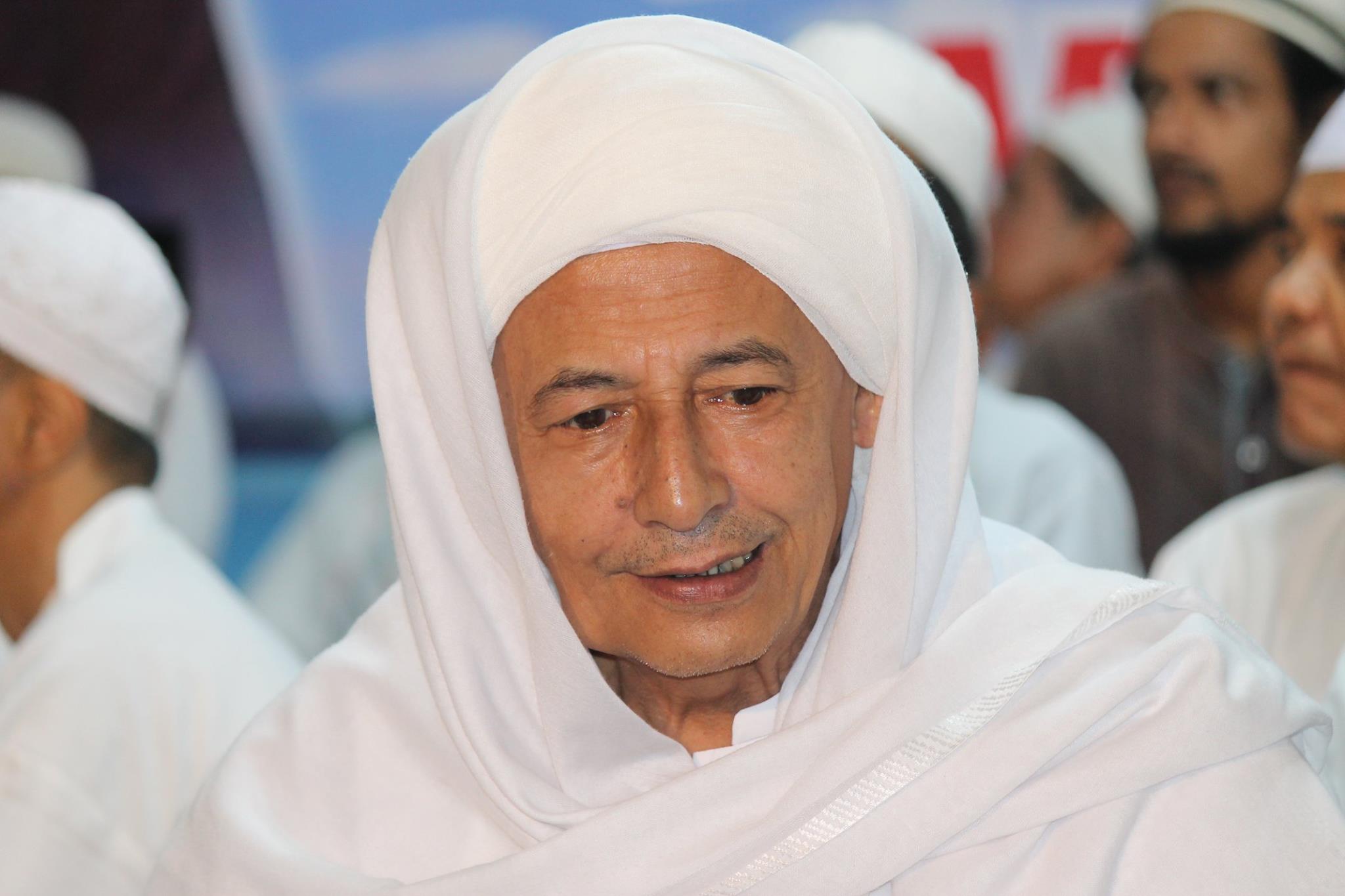 BERISLAM: Habib Luthfi bin Yahya, Rais Am Jam'iyah Ahlit Thariqah Mu'tabarah An-Nahdliyah. (Foto: jatman for ngopibareng.id) 