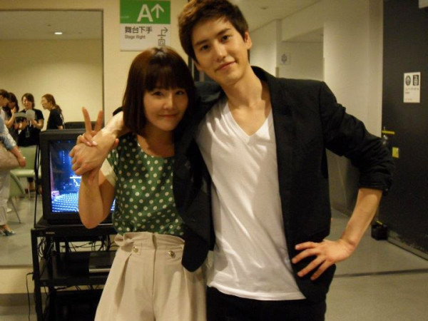 Cho Ahra dan adiknya, member Super Junior Cho Kyuhyun.