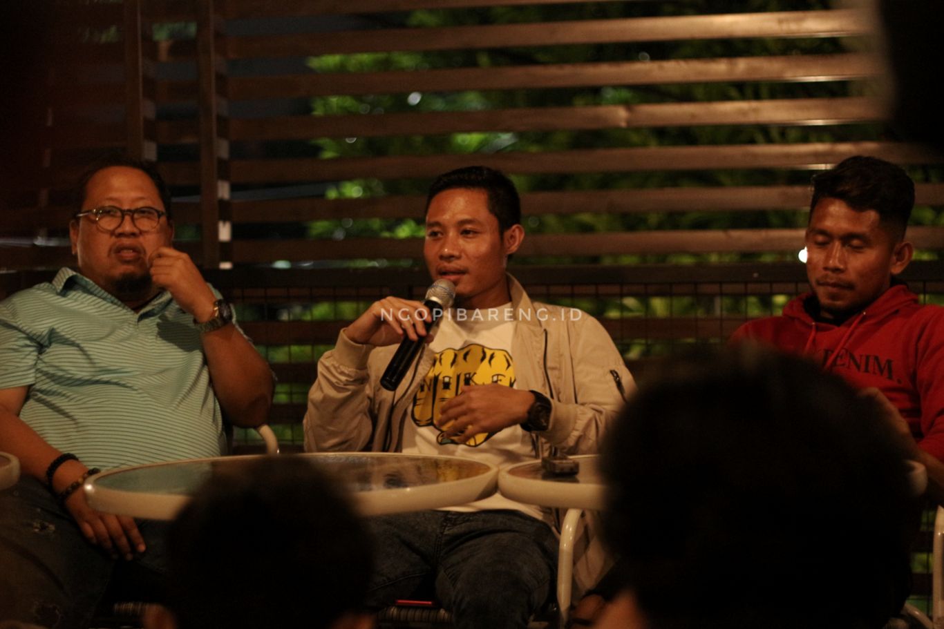Dari kiri: Mully Munial, Evan Dimas, Andik Vermansah. (foto: Haris/ngopibareng.id)