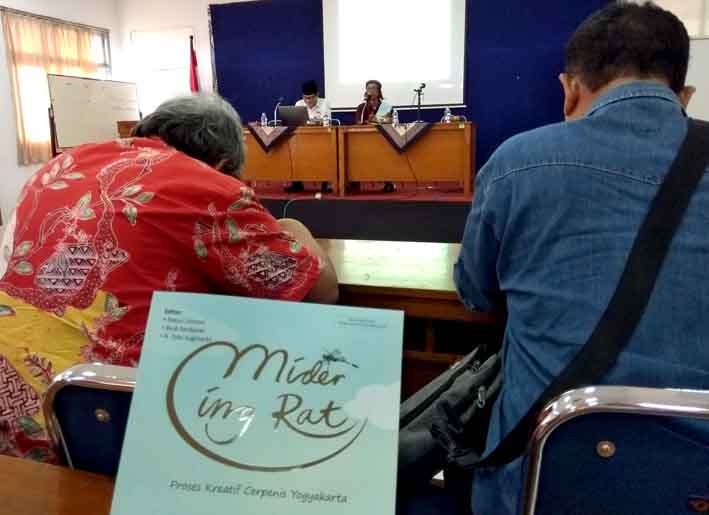 Suasana launching buku Mider ing Rat: Proses Kreatif Cerpenis Yogyakarta. (Foto-foto: Erwan W)