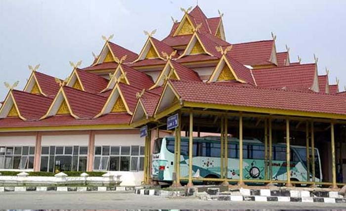 Ilustrasi terminal bus Payung Sekaki, Pekanbaru, Riau. (Foto:Dok.Antara)