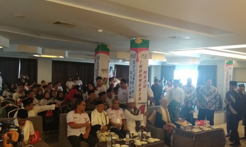  Cawapres RI menghadiri deklarasi dukungan Milenial Religius Center dan Relawan Santri   Borneo di Hotel Aston, Kalimantan Selatan, Sabtu 26 Januari 019. (Foto: Antara/Rangga Jingga)