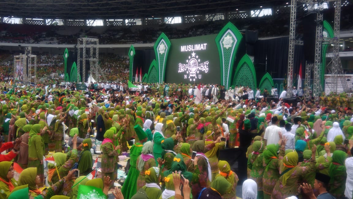 Ribuan massa hadiri Harlah Muslimat NU di Gelora Bung Karno, Jakarta. (Foto: asmanu/ngopibareng.id)