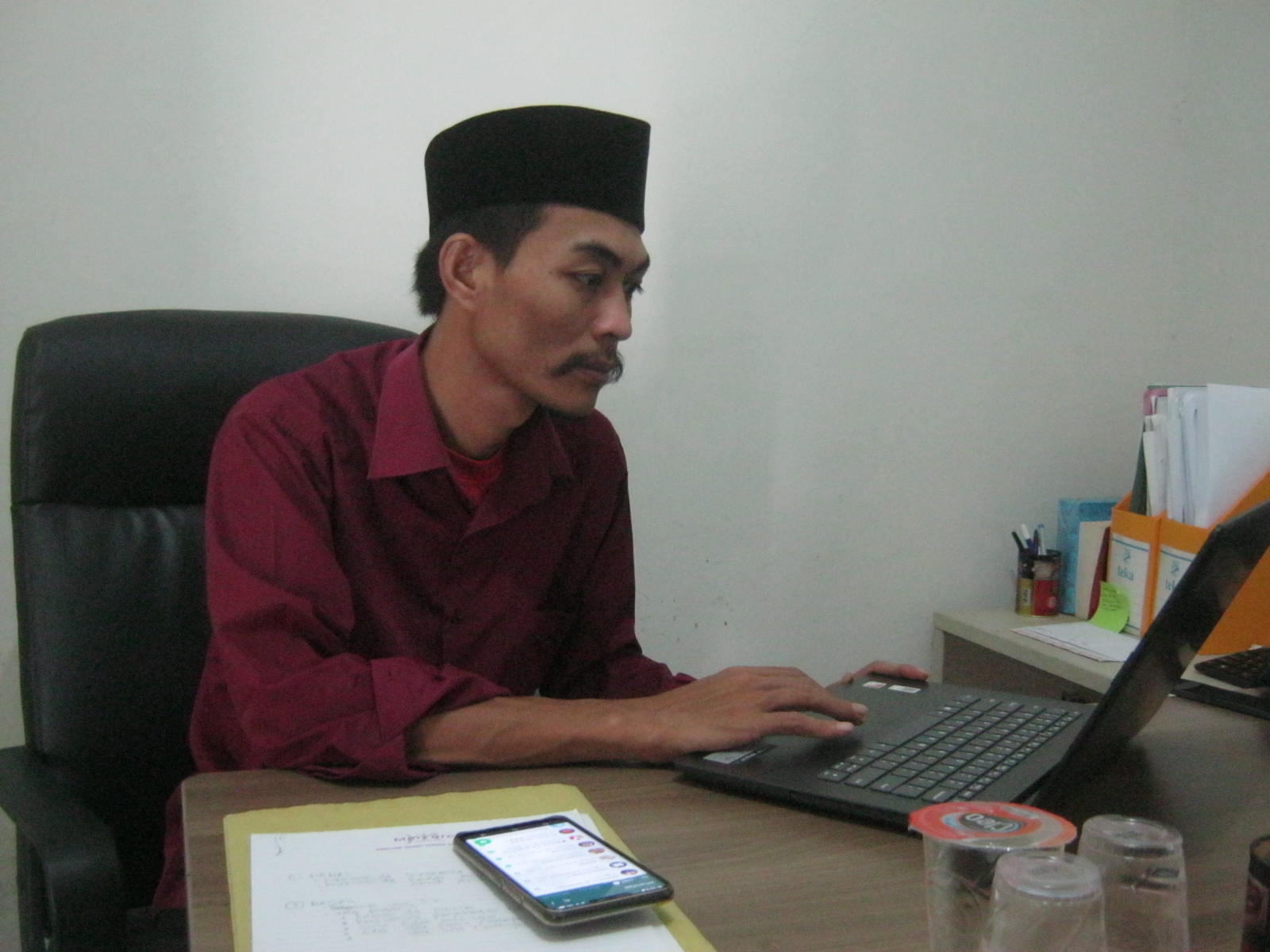 Ketua Bawaslu Lamongan Miftahul Badar (Foto:Totok/ngopibareng.id)
