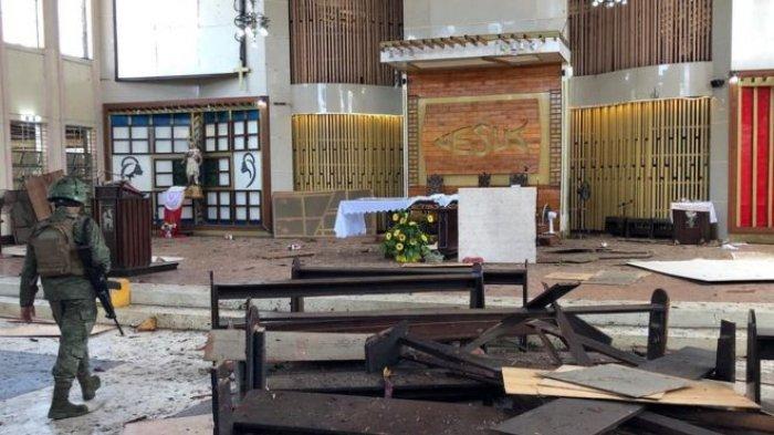Bom bunuh diri meledak di sebuah gereja di Pulau Jolo Filipina, Minggu, 27 Januari 2019. (Reuters)