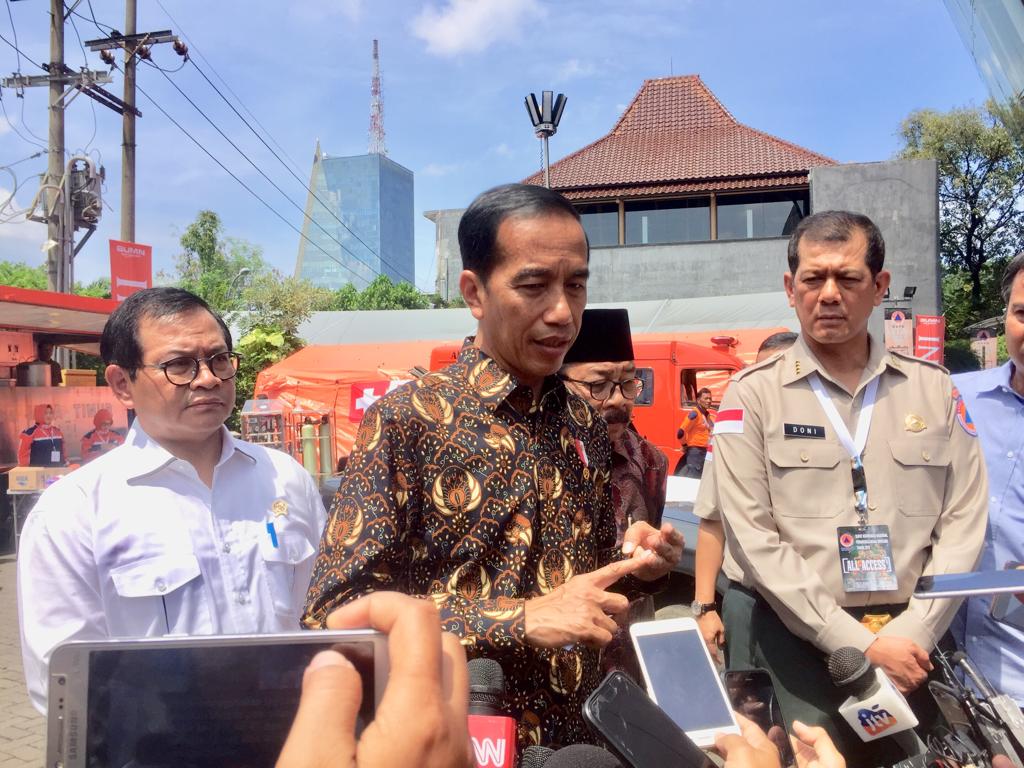 Presiden Jokowi usai membuka Rakornas BNPB, Surabaya, Sabtu 2 Februari 2019. (foto: farid/ngopibareng.id) 