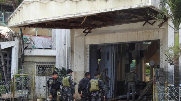 Pemboman gereja Katolik di Pulau Jolo 27 Januari lalu menyebabkan 22 orang meninggal. (Foto: curtesy of bbc)