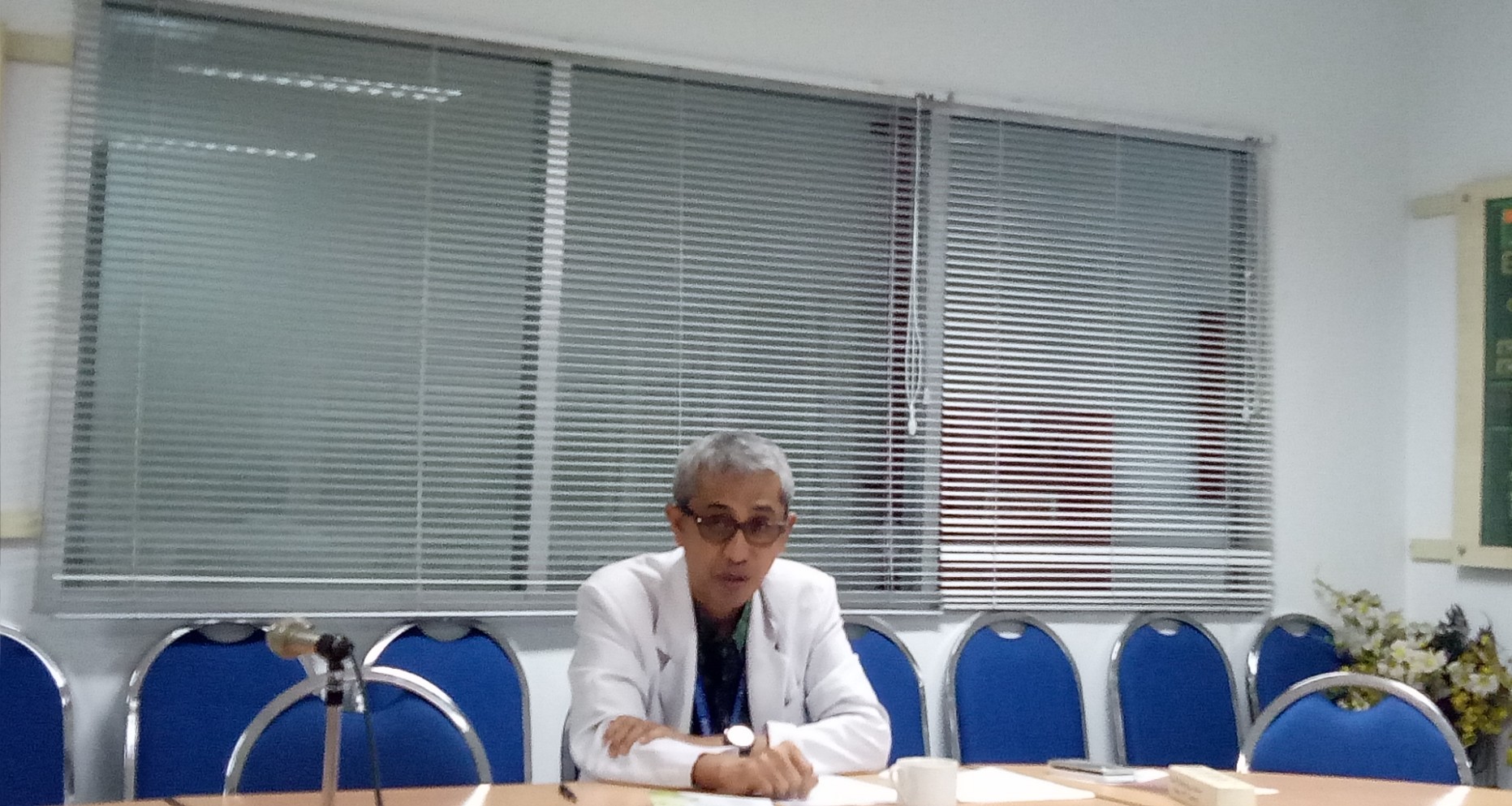 Ketua panitia Quadruple Joint Symposium, Dr. Sony Wibisono dr. ,Sp. PD, K-EMD. (Foto: Pita/ngopibareng.id)