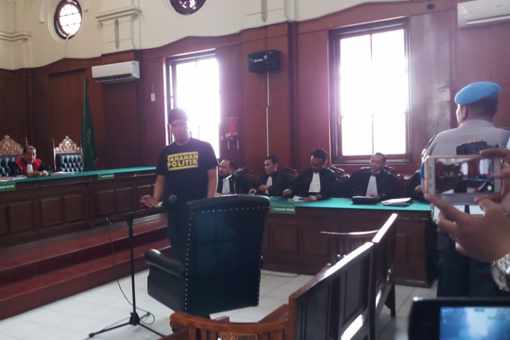 Sidang dakwaan Ahmad Dhani di Pengadilan Negeri Surabaya, Kamis 7 Februari 2019. (Foto: Antarajatim/Indra)
