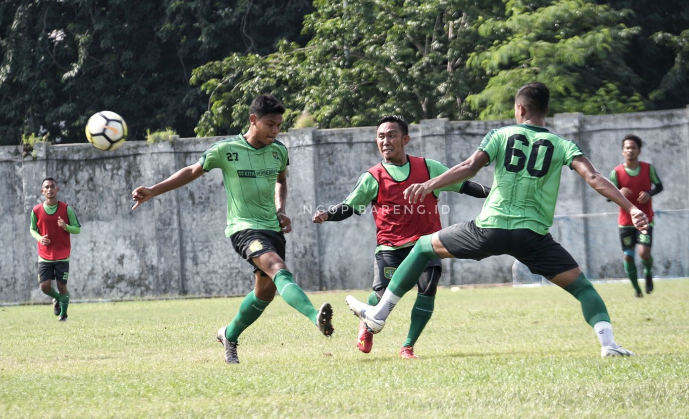 Skuat Persebaya saat latihan di Lapangan Jenggolo, Sabtu 9 Februari 2019. (Foto: Haris/ngopibareng.id)