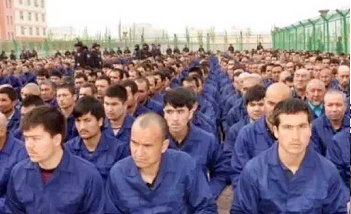 Para tahanan etnis Uighur di Provinsi Xinjiang. (Foto:ATP)