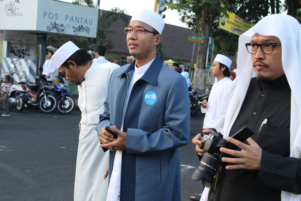 Suparto Wijoyo dalam aktivitas sosial di Surabaya. (Foto: dok ngopibareng.id)