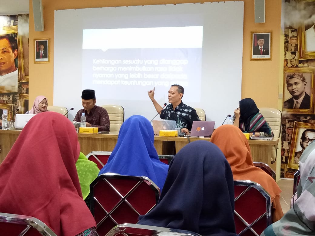 Diskusi publik “Media Literasi untuk Politik Perempuan Bermartabat”. (Foto: md for ngopibareng.id)