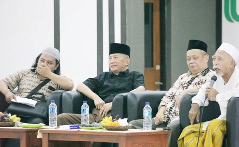 Dialog Kebangsaan: Demokrasi Indonesia, Demokrasi Galau? di Gedung Kuliah Terpadu, IAIN Jember. (Foto: curtesy of nuo)