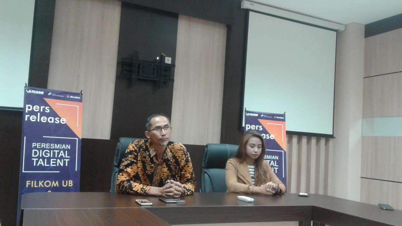 Ketua Jurusan TI UB memaparkan program Digital Talent (Foto: Fajar/Ngopibareng.id)