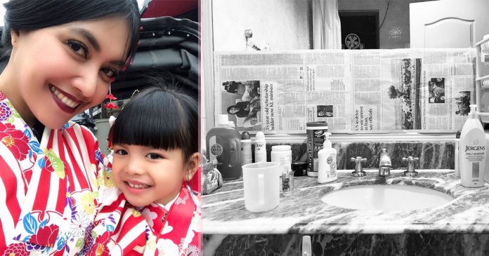 Denada terpaksa menutup semua cermin di apartemennya di Singapura, atas permintaan putrinya, Shakira Aurum.