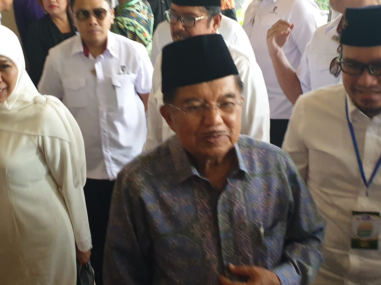 Jusuf Kalla usai menghadiri Forum Silaturahim Gawagis Nusantara, di Hotel Whyndam, Surabaya, Sabtu, 23 Februari 2019, siang. (Foto: Farid/ngopibareng.id)