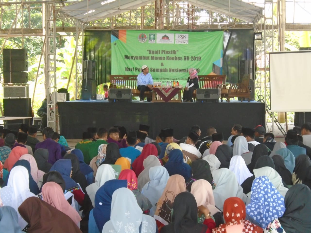 Diskusi membahas masalah aktual di Arena Munas Alim Ulama dan Konbes NU di Banjar. (foto: nu for ngopibareng.id)